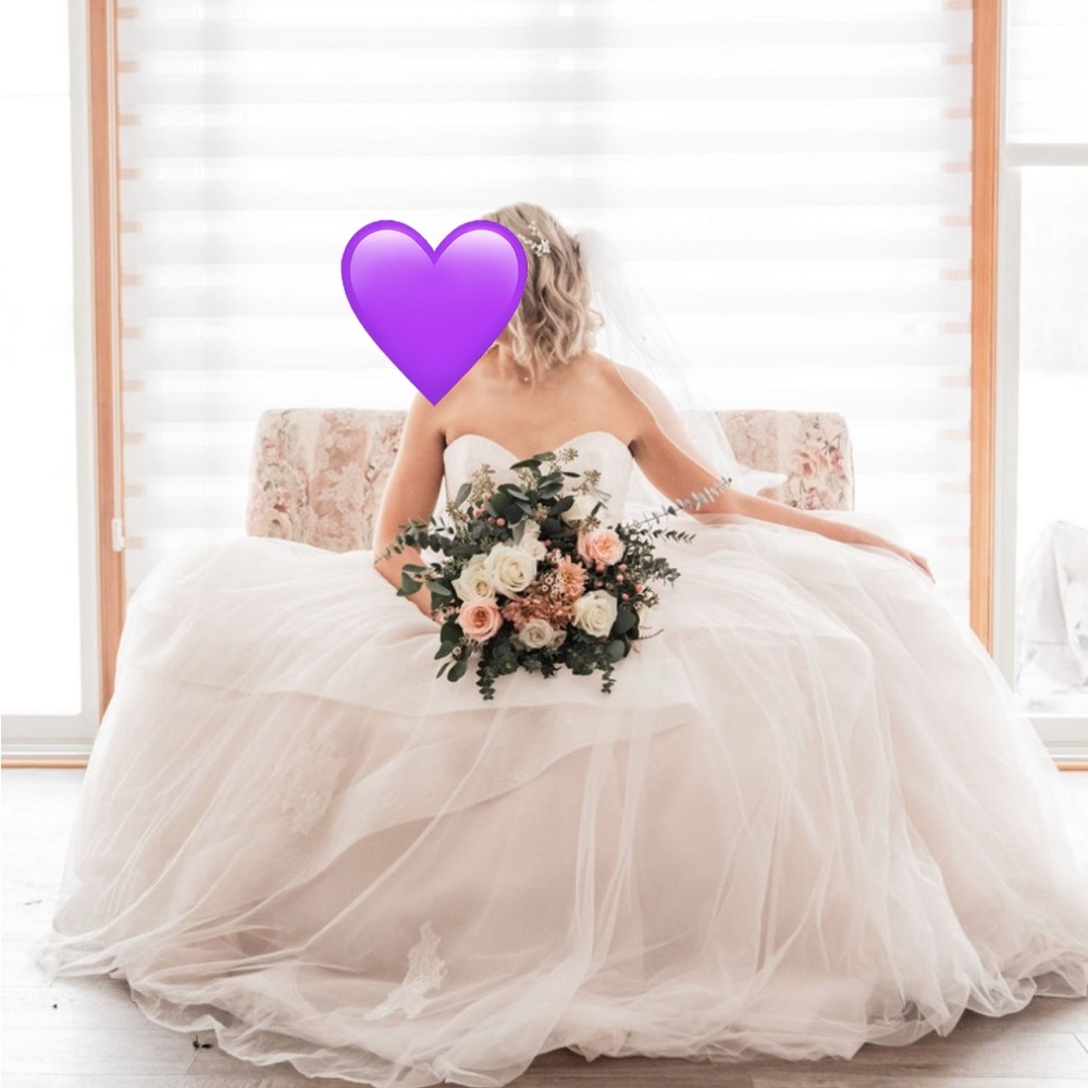 Justin Alexander Ivory Wedding Dress